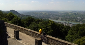 Blick vom Petersberg auf den Rhein
